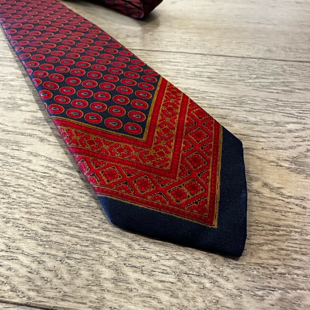 Pierre Cardin silk tie
